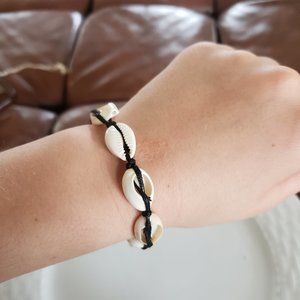 Shell braclet